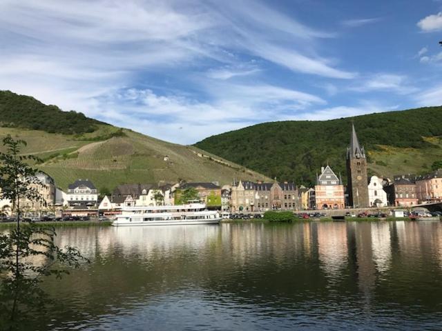 Ferien-Wein-Gut Keifer Hotell Bernkastel-Kues Exteriör bild